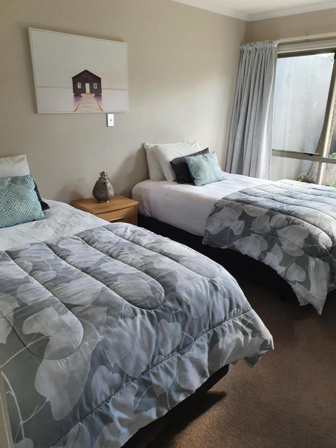 Breakers Motel Whangamata Eksteriør billede