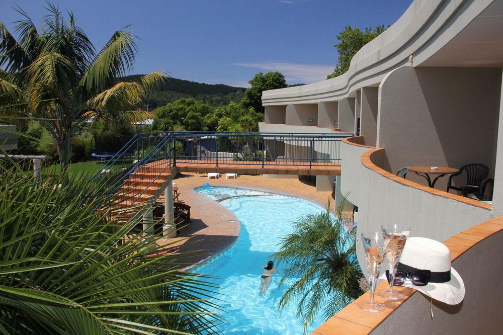 Breakers Motel Whangamata Eksteriør billede