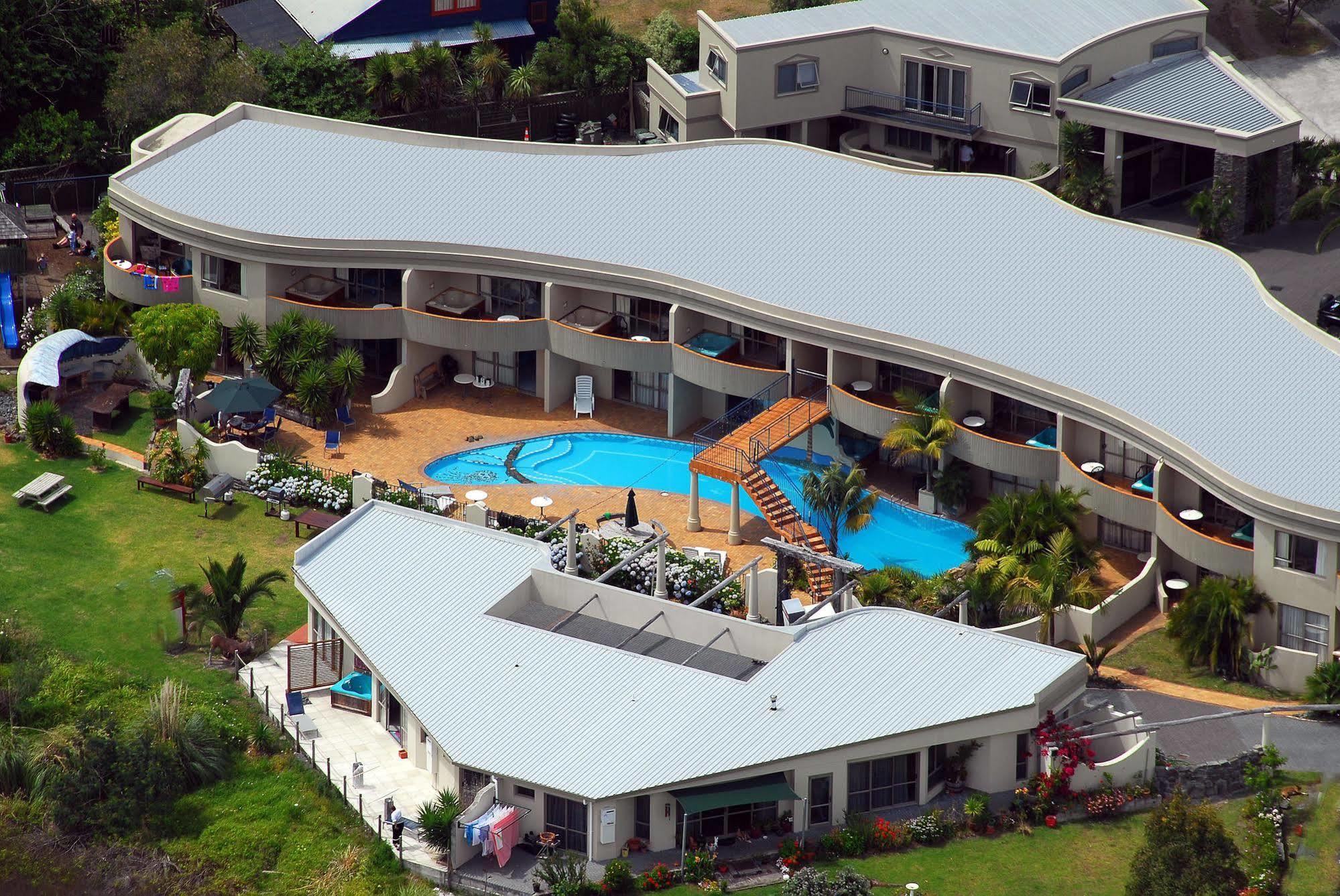 Breakers Motel Whangamata Eksteriør billede