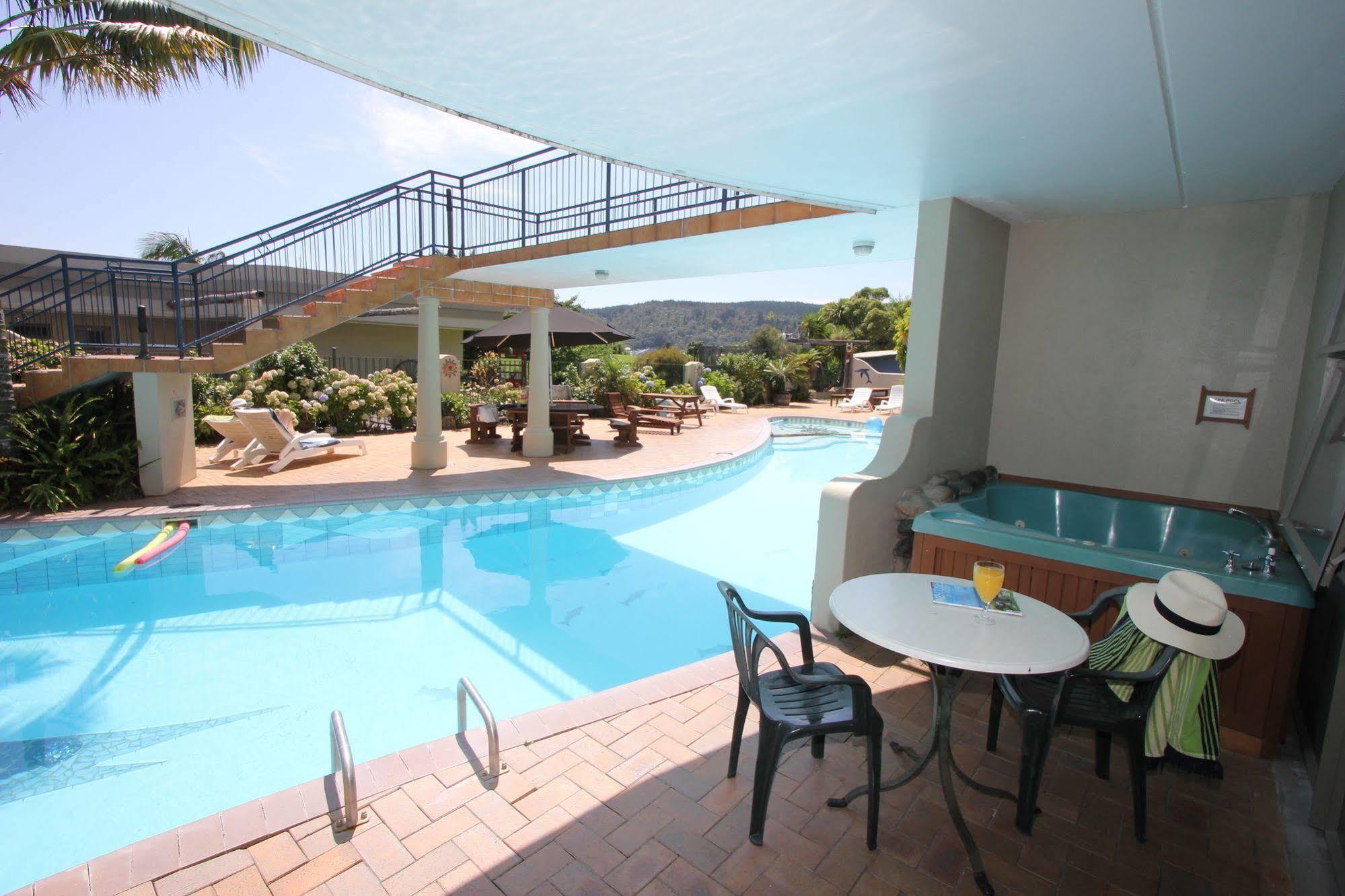 Breakers Motel Whangamata Eksteriør billede