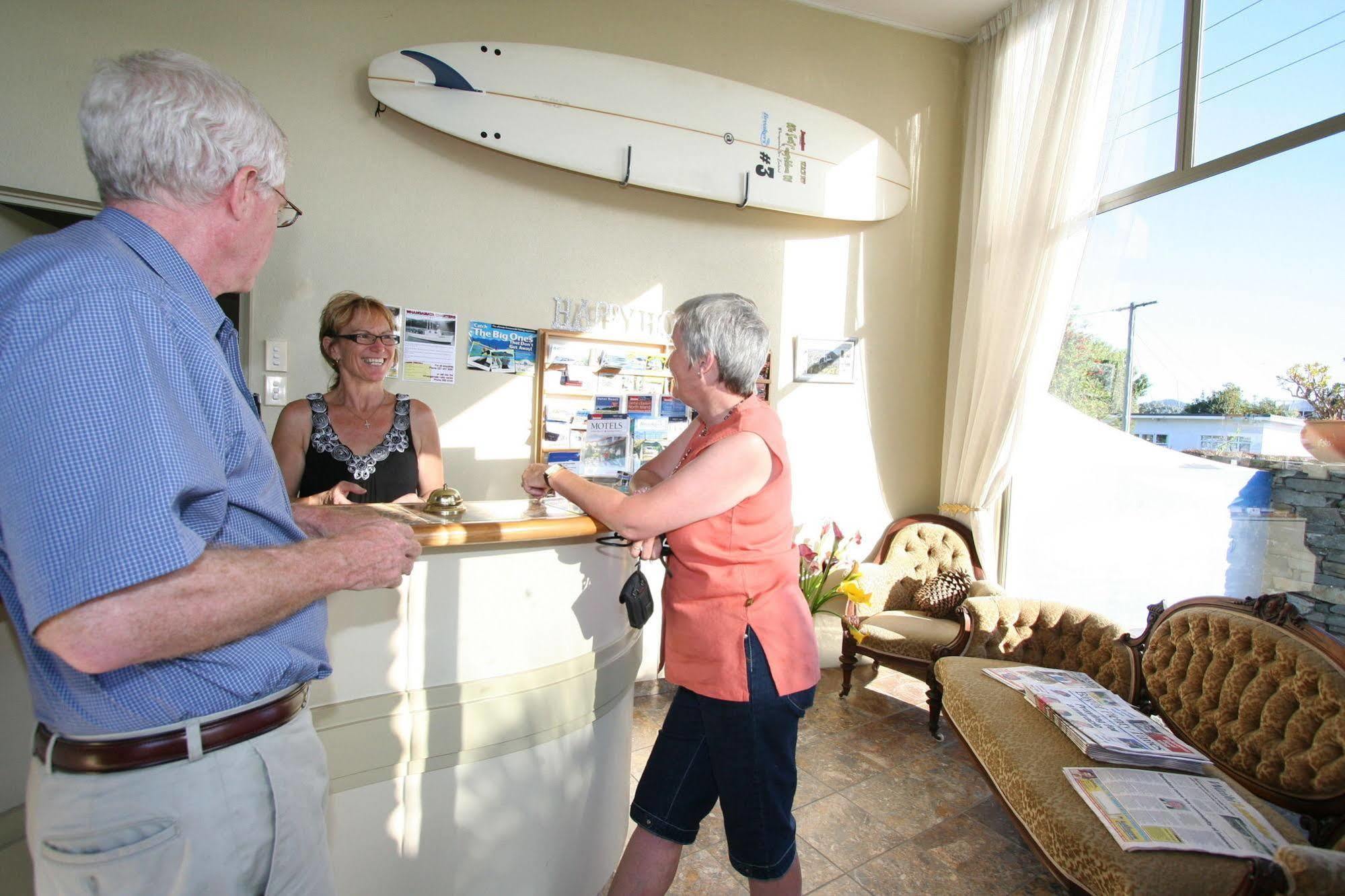 Breakers Motel Whangamata Eksteriør billede